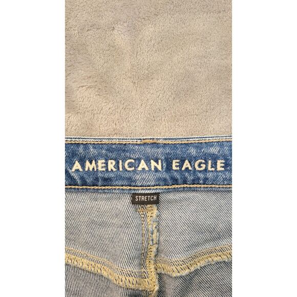 American Eagle Distressed Mom Jeans - Picture 3 of 5